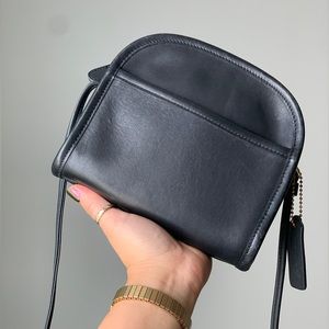 Vintage Coach Abbie (#9017) in Black 🖤 Mini Crossbody Bag